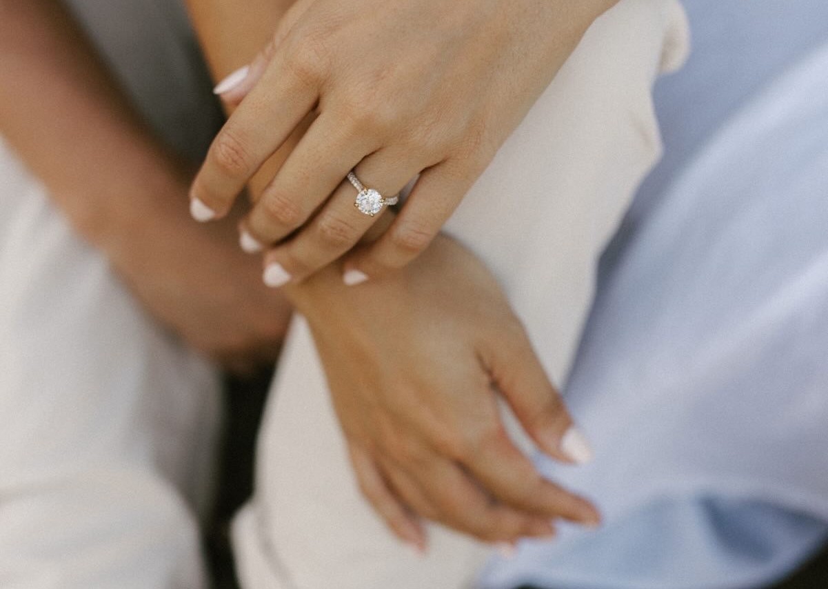 Image of Picture Of Man And Woman With Wedding Ring.Young Married Couple  Holding Hands, Ceremony Wedding Day. Newly Wed Couple'S Hands With Wedding  Rings.-DE722973-Picxy